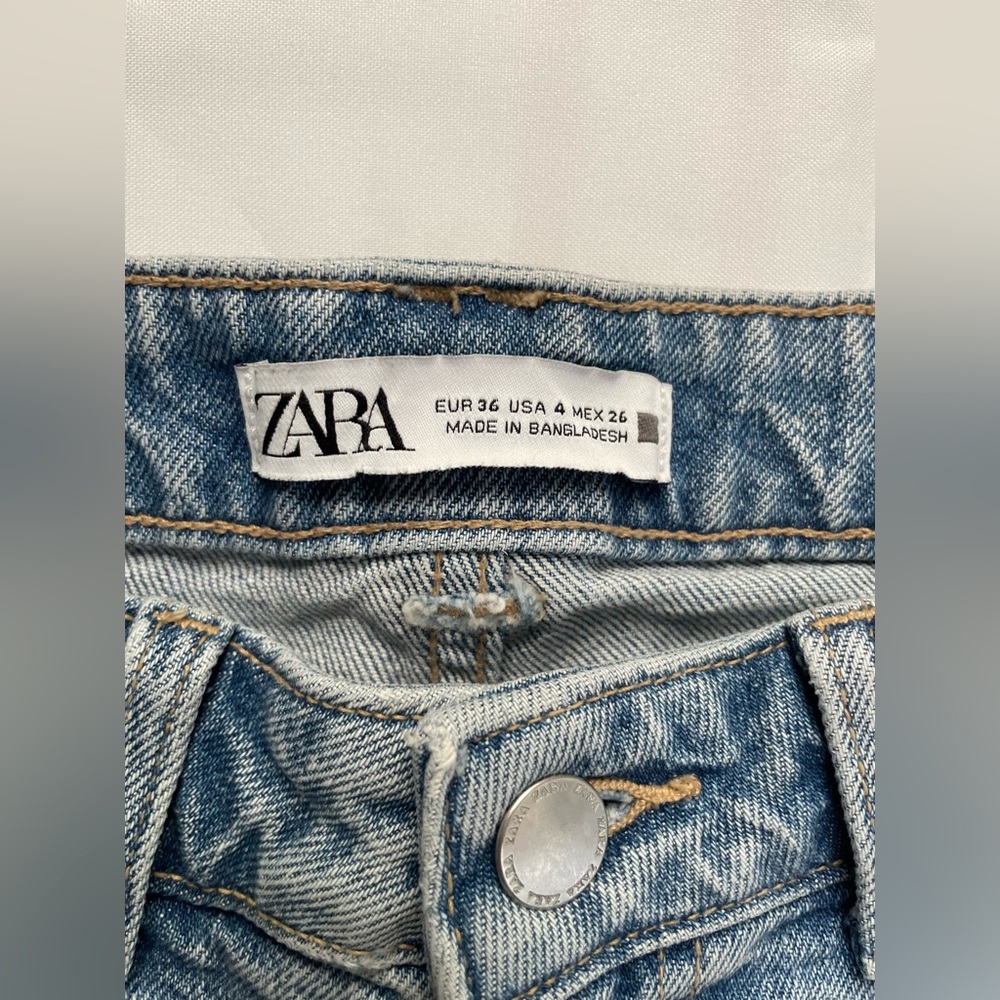ZARA High Rise Jean - Picture 2 of 9